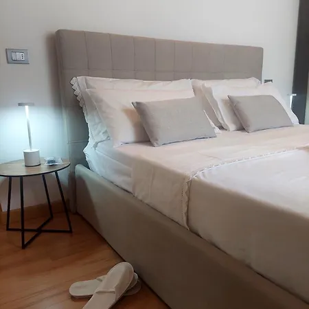 Loft Open Space Adele -tirano Centro Storico