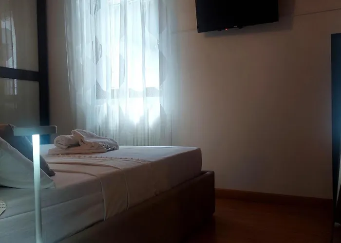 Loft Open Space Adele -tirano Centro Storico Apartman *