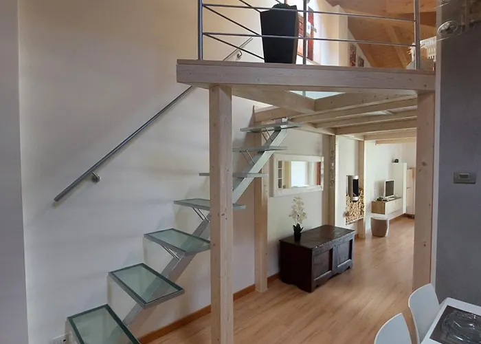 Loft Open Space Adele -tirano Centro Storico
