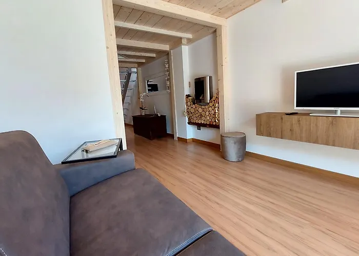 Loft Open Space Adele -tirano Centro Storico *